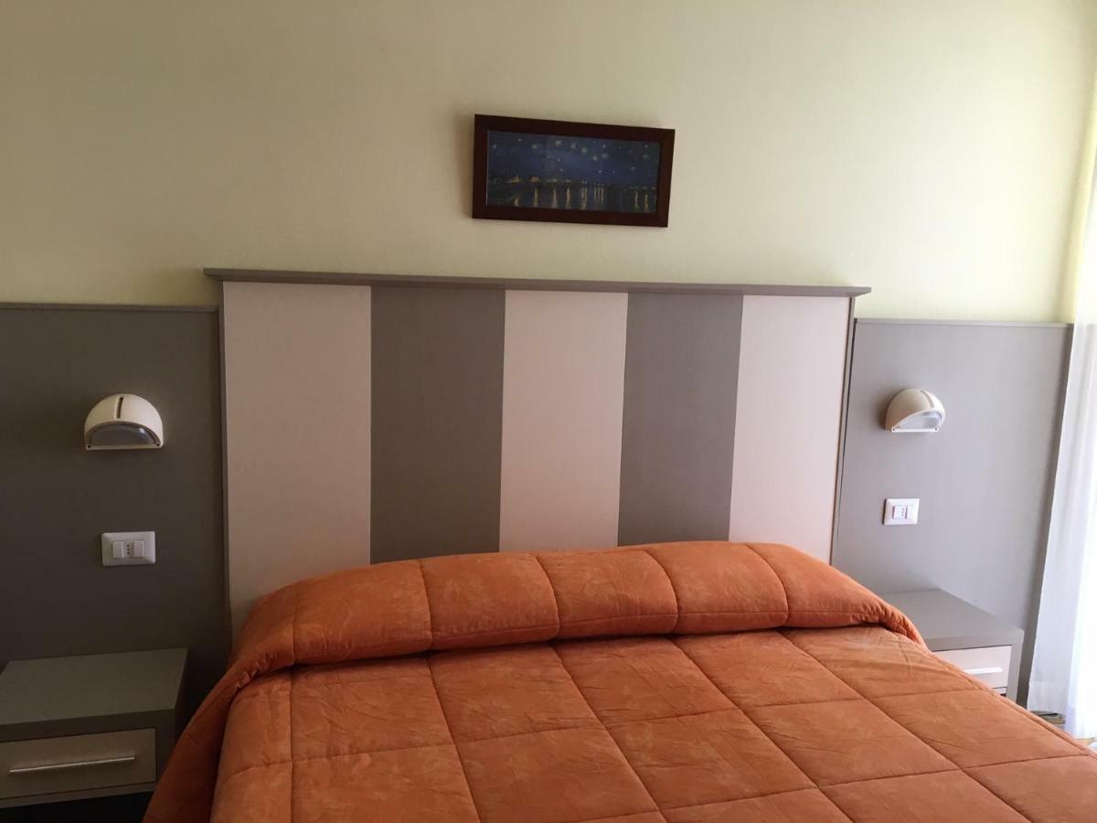 Hotel Laila Cesenatico Ngoại thất bức ảnh